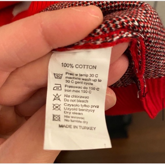 Famous Diana Sheep Sweater - Picture 4 of 14